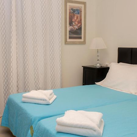 Villa Rose Fira  Oda fotoğraf